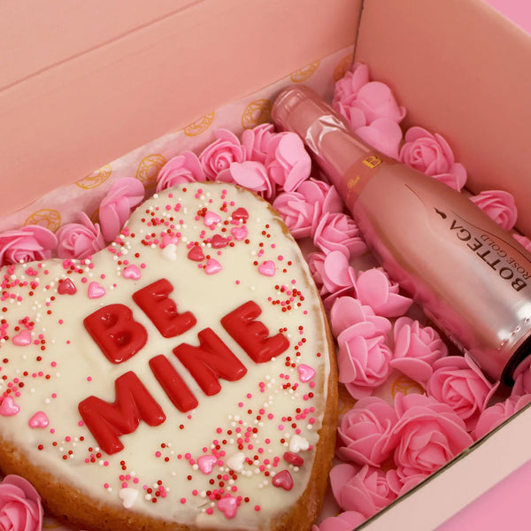 'Be Mine' Cookie with Roses & Prosecco - Goldelucks Same Day Gift Delivery