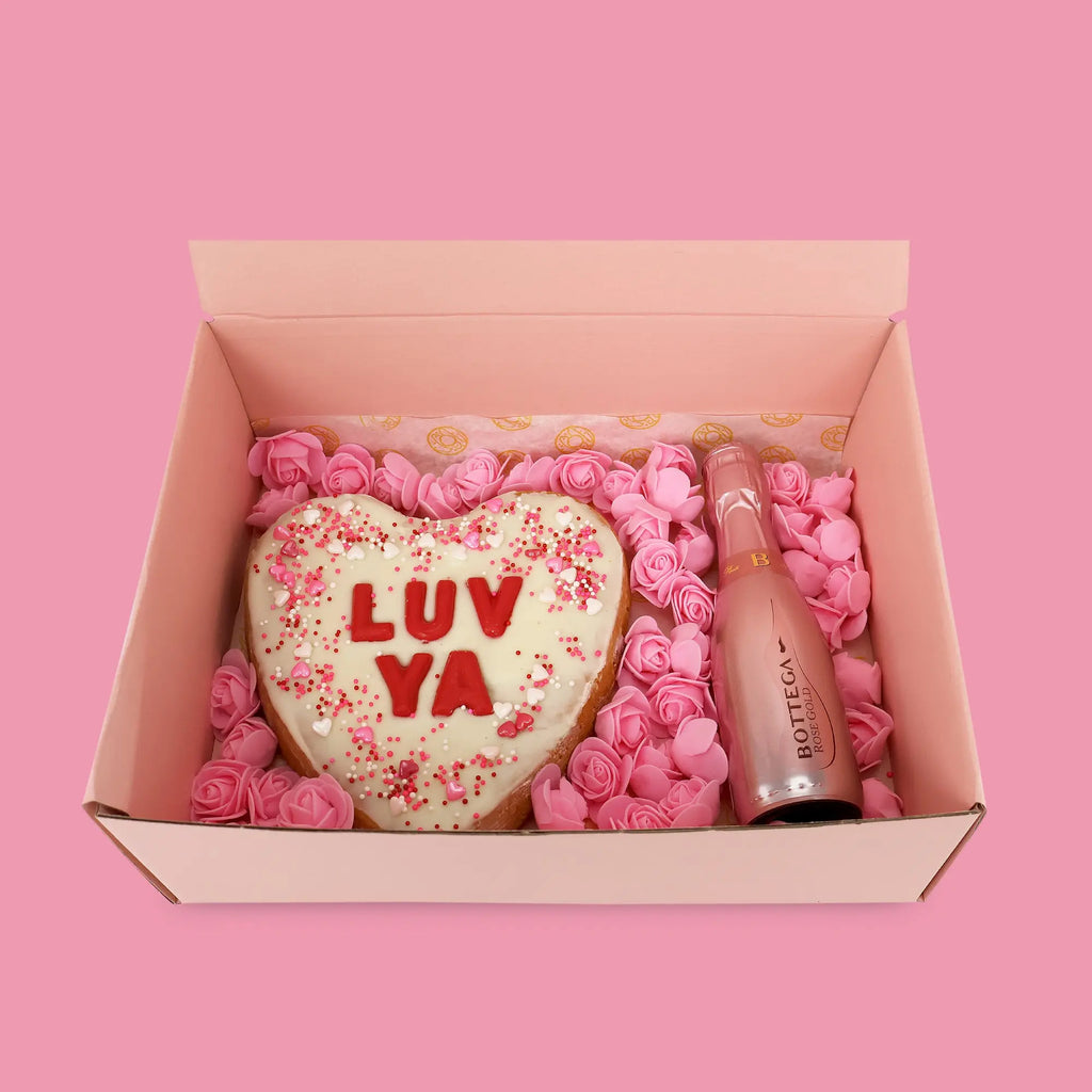 'LUV YA' Cookie with Roses & Champagne - Goldelucks Same Day Gift Delivery