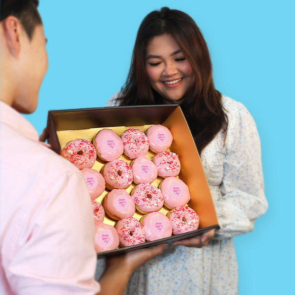 Large Mother's Day Donut Box & Sparkling Wine - Goldelucks 