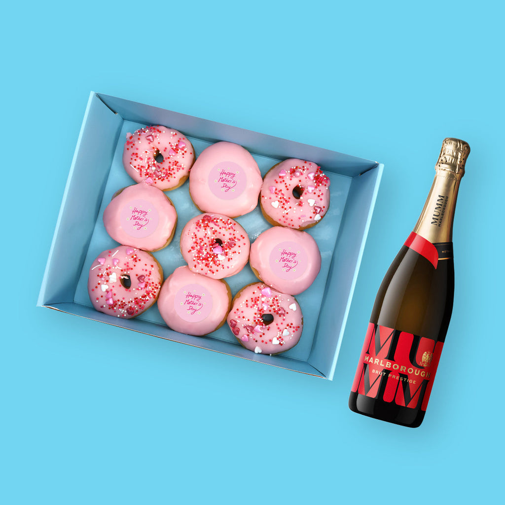 Small Mother's Day Heart Donut Box & Mumm Marlborough - Goldelucks 